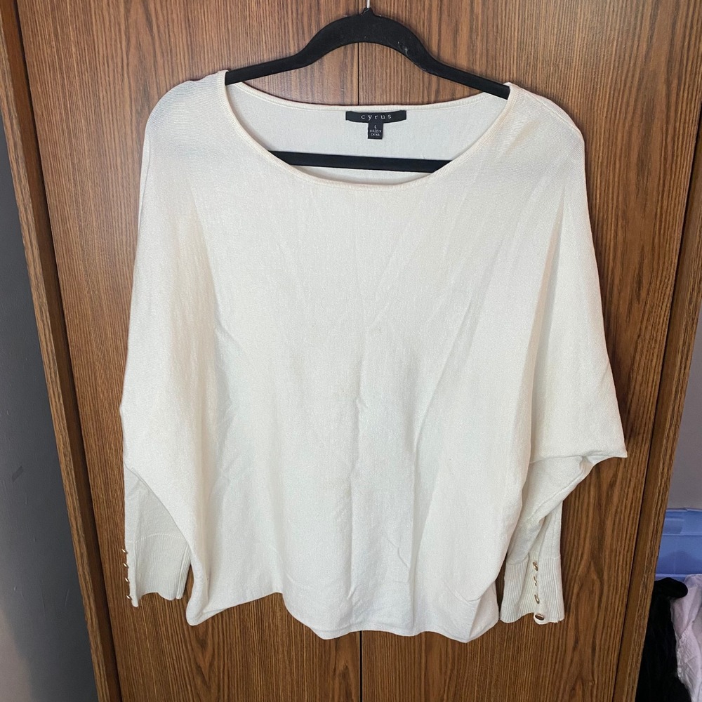 STAINED Cyrus Knit Sweater Womens Large Cream‎ Dolman Sleeve Gold Button